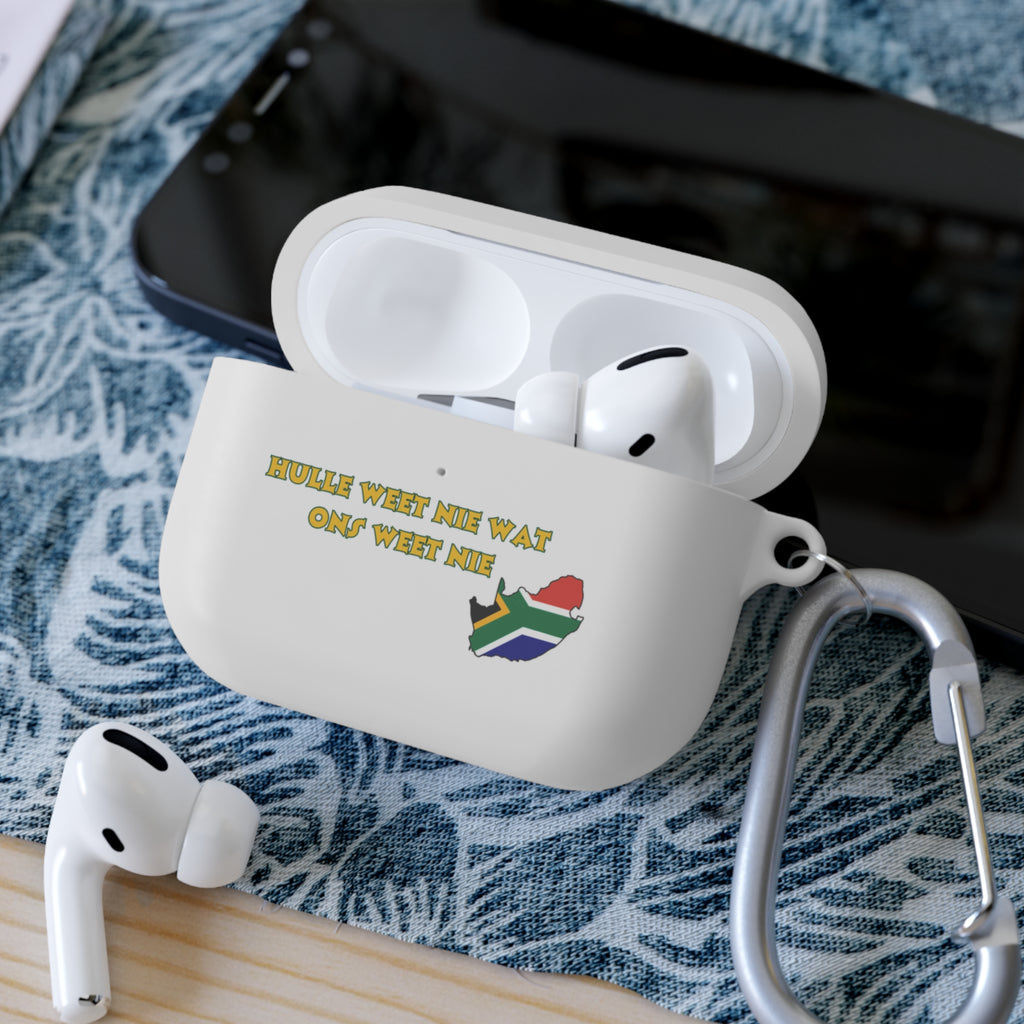 🎧💛 “Hulle Weet Nie Waat One Veet Nie” AirPods Case – Proudly Saffa, Properly Protected
